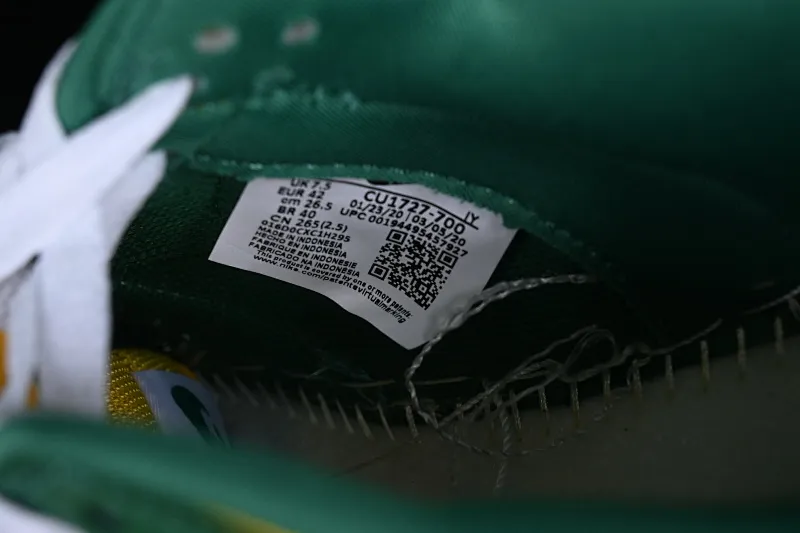 All categories Nk SB Dunk series Nk SB Dunk Low low-top sneakers Nk Dunk SB Low SP "Brazil" University of Oregon color SB low-top sports and leisure sneakers CU1727-700